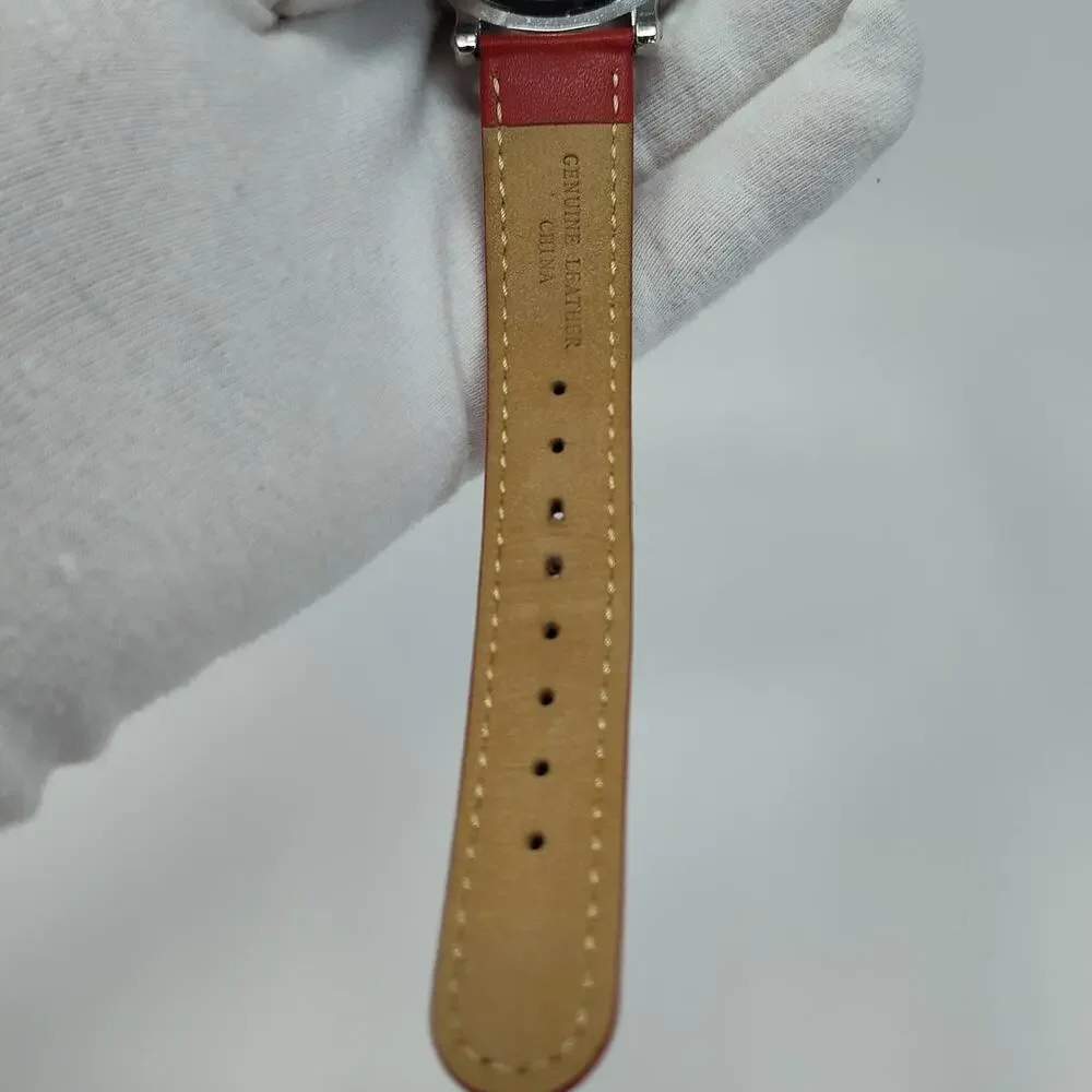 Disney Minnie Mouse Red Polka Dot Watch Classic Silver-toned